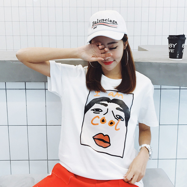 Καθημερινή γυναικεία μπλούζα με εκτύπωση και λευκή γραφή