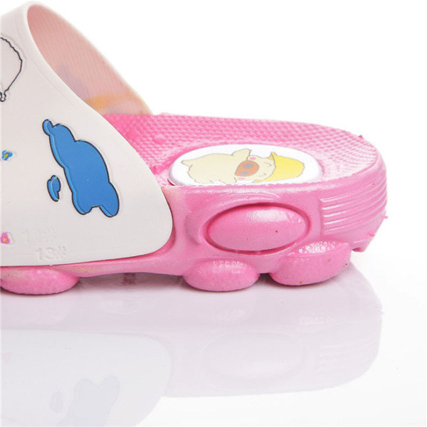 Παιδικες παντόφλες για κορίτσια και αγόρια με ενδιαφέρουσα εφαρμογή