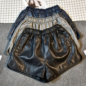 Pantaloni scurti eleganti de dama din piele ecologica in negru si gri