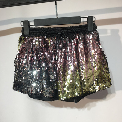 Pantaloni scurți moderni de dama cu paiete colorate in mai multe culori