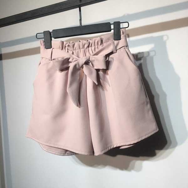 Елегантни дамски къси панталони с висока талия и колан с панделка в няколко цвята