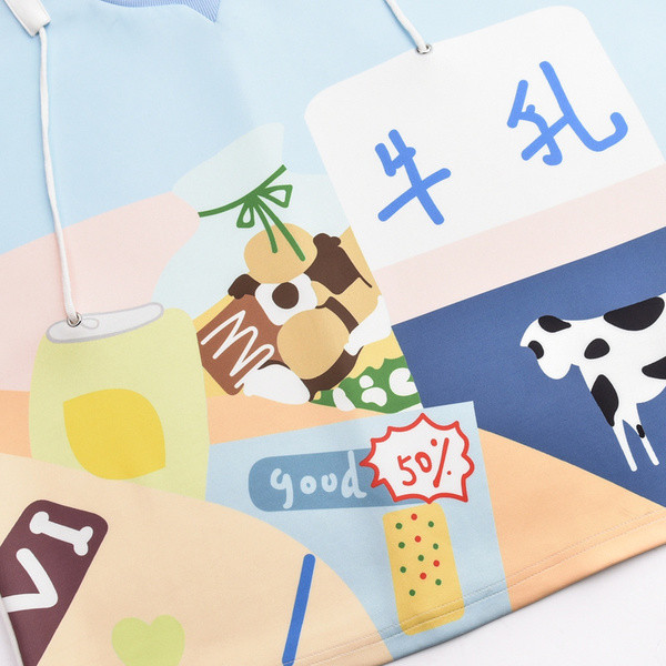 Καθημερινή γυναικεία μπλούζα σε ευρύ σχέδιο με O-λαιμό και το χρωματιστή εκτύπωση