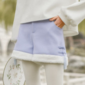 Pantaloni scurți de damă cu talie înaltă și căptușeală