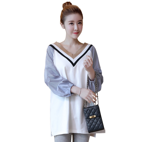 Tavaszi ing kismamáknak, V-nyakkal, két színben