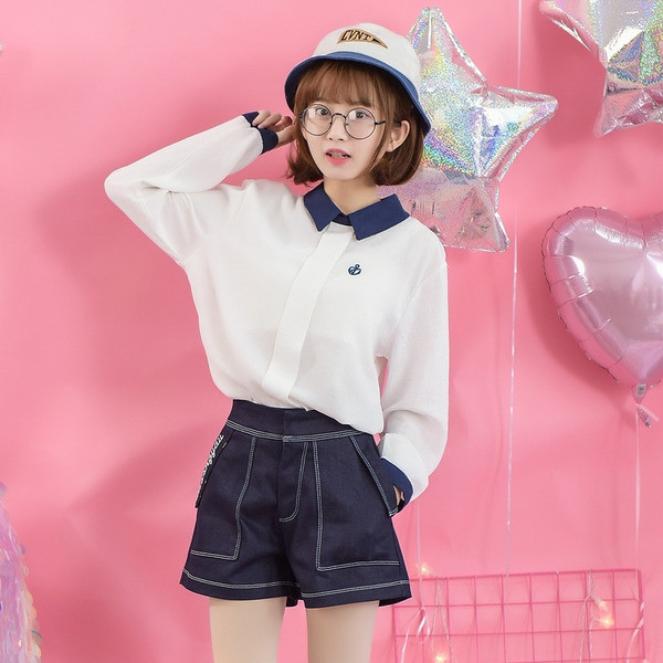 Cămașă de vară de damă cu mâneci lungi și broderie