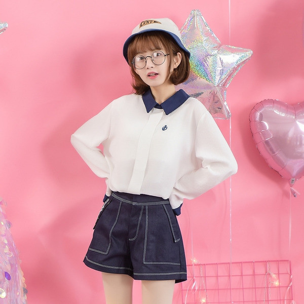 Cămașă de vară de damă cu mâneci lungi și broderie