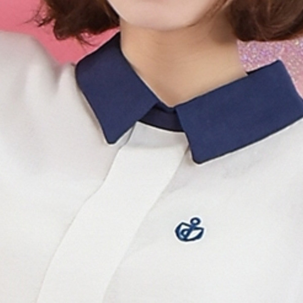 Cămașă de vară de damă cu mâneci lungi și broderie