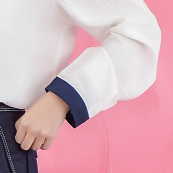 Cămașă de vară de damă cu mâneci lungi și broderie