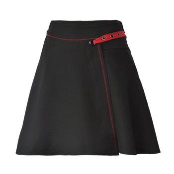Fusta scurta de dama cu fanta interioara si curea