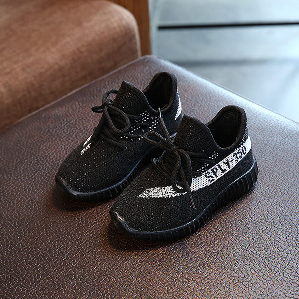 Pantofi sport respirabili pentru baieti cu sireturi