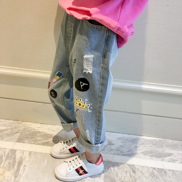 Blugi pentru copii interesanți cu aplicații