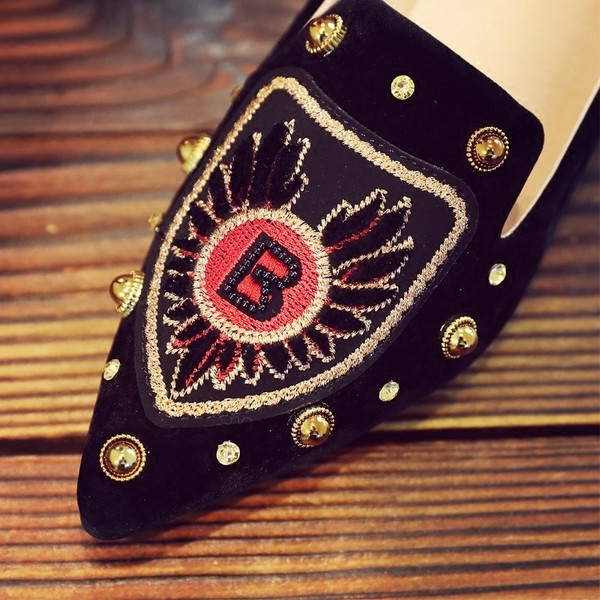 Mocasini de dama cu body colorati si decor metalic