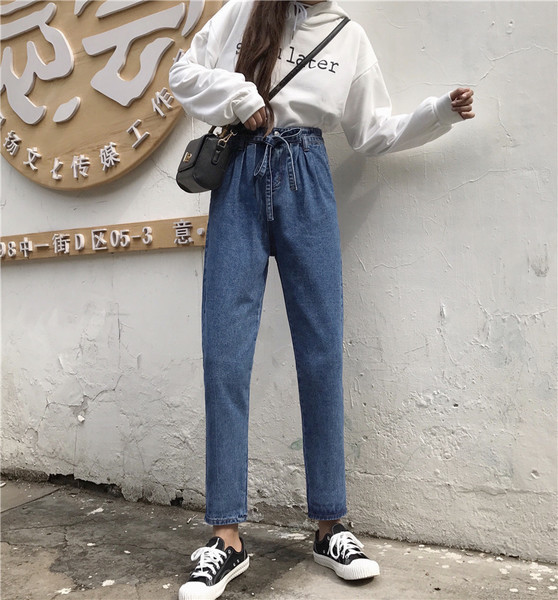 Дамски дънки с висока талия с колан и с джобове в два цвята