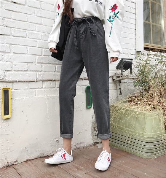 Дамски дънки с висока талия с колан и с джобове в два цвята