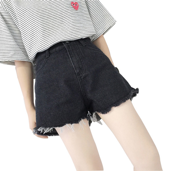 Pantaloni scurți de damă cu talie înaltă și buzunare