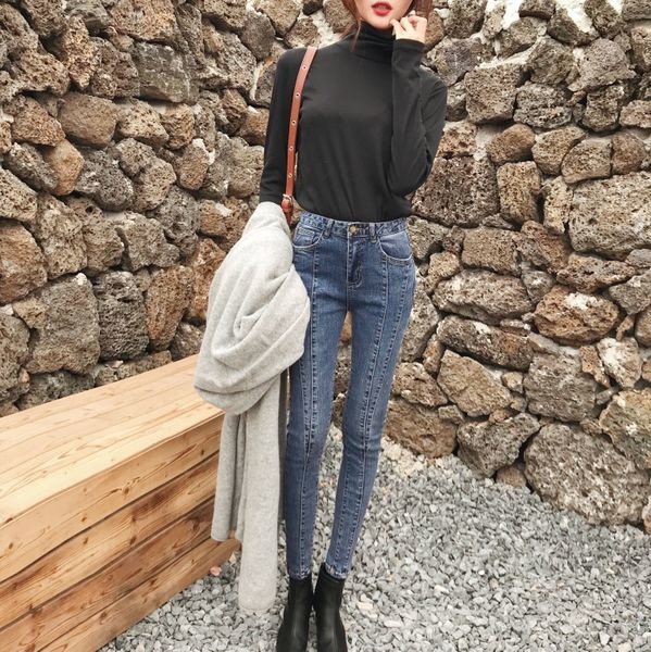 Blugi de dama pe corp model slim cu talie inalta