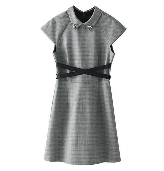 Rochie eleganta de dama in model decupat cu guler si curea