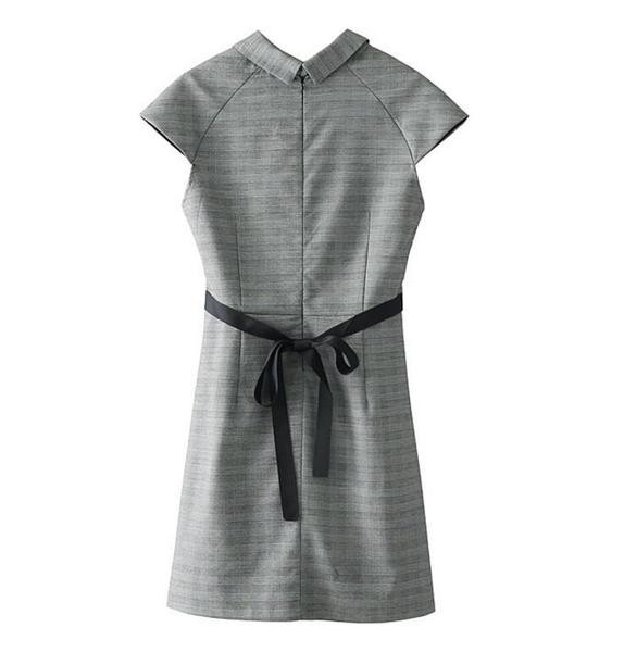 Rochie eleganta de dama in model decupat cu guler si curea