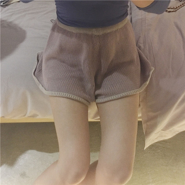 Pantaloni scurti de dama tricotati cu talie inalta