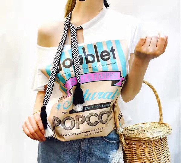 Tricou mobil de damă în trei culori cu aplicație