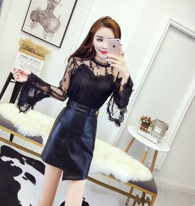 Bluză de damă elegantă din dantelă cu mâneci largi interesante în două culori