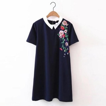 Rochie eleganta de dama in stil liber cu broderie