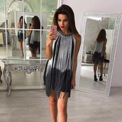 Дамска рокля по тялото с ресни в различни цветове и О-образно деколте