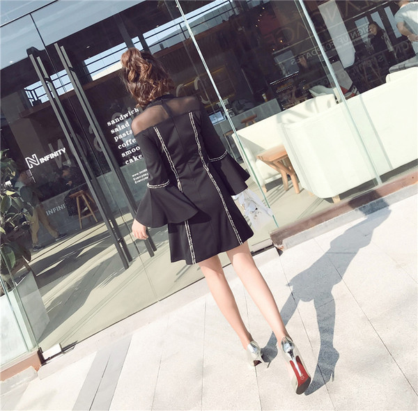 Елегантна дамска рокля в свободен стил с широки ръкави в черен цвят