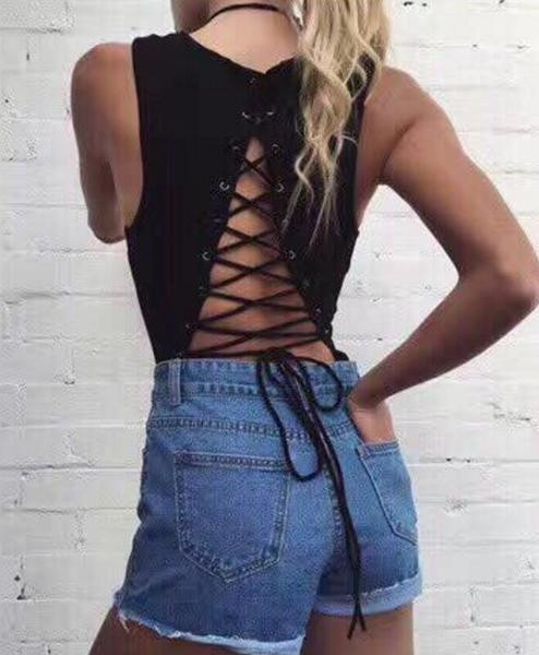 Дамско боди с ефектен гръб с връзки в бял и черен цвят