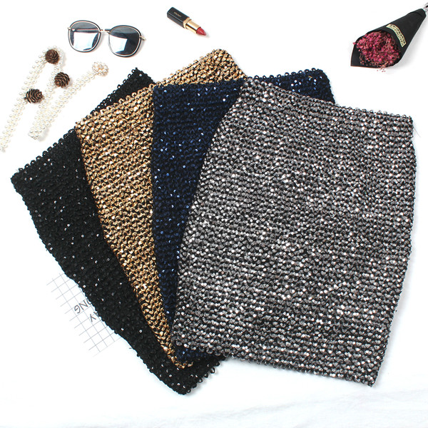 Модерна лъскава дамска пола с декоративни пайети в няколко цвята