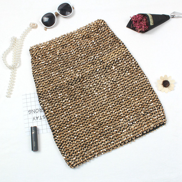 Модерна лъскава дамска пола с декоративни пайети в няколко цвята