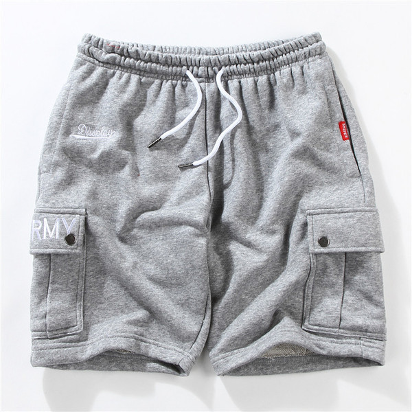 Къси мъжки панталони с връзки и джобове в различни цветове