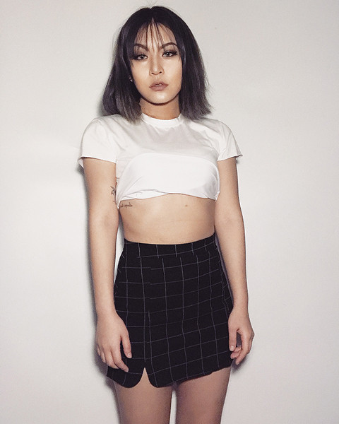 Небрежна дамска карирана пола с висока талия