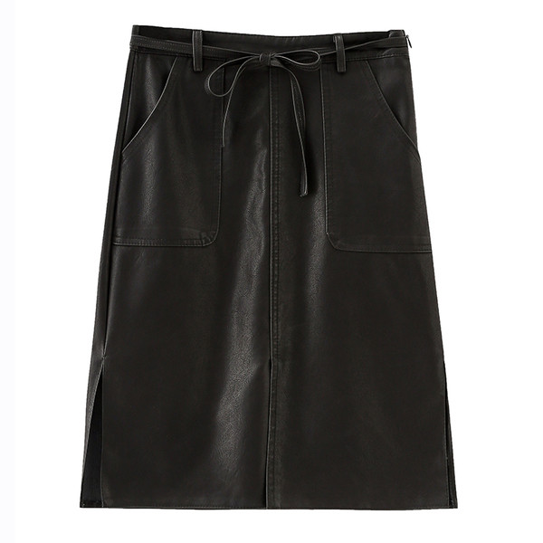 Класическа дамска дълга пола от еко кожа с висока талия и джобове в черен цвят