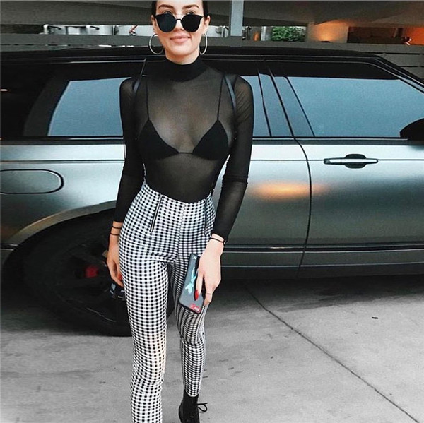 Стилен дамски клин на каре с висока талия и ципове