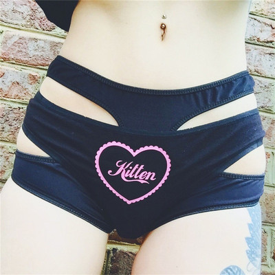 Fekete-fehér női bikini felirattal