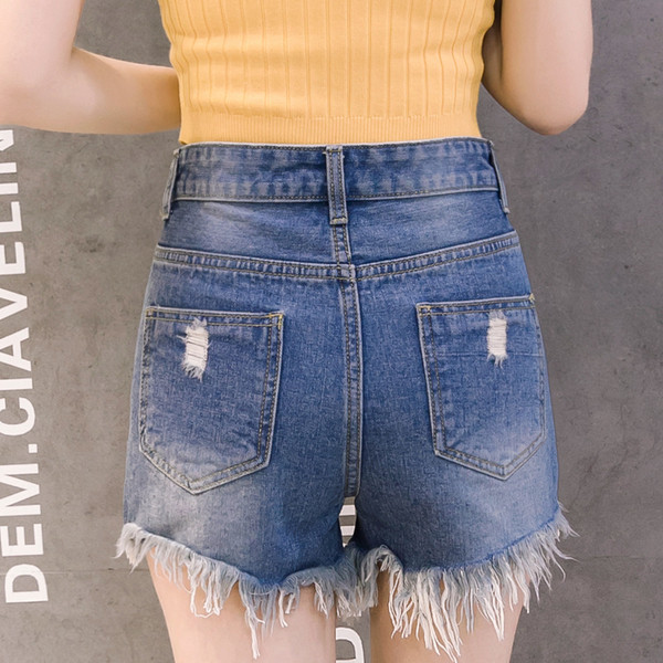 Интересни дамски къси дънки с висока талия,ресни и нежна бродерия