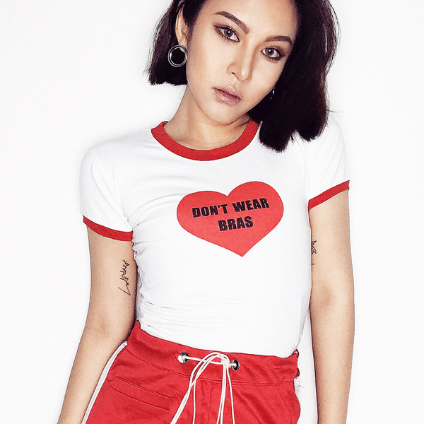 Bluză casual de damă cu mâneci scurte cu inscripție în alb