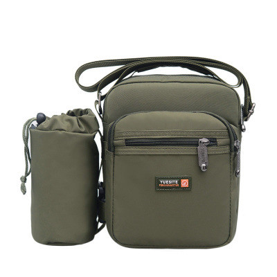 Geanta de barbati cu curea lunga si buzunar lateral in doua culori