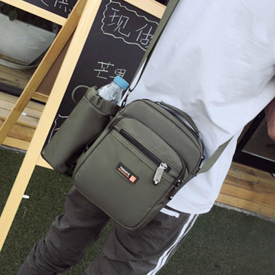 Geanta de barbati cu curea lunga si buzunar lateral in doua culori