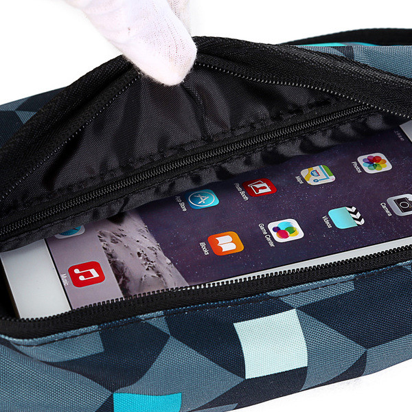 Мъжка спортна пунка с регулиращ се колан в два цвята