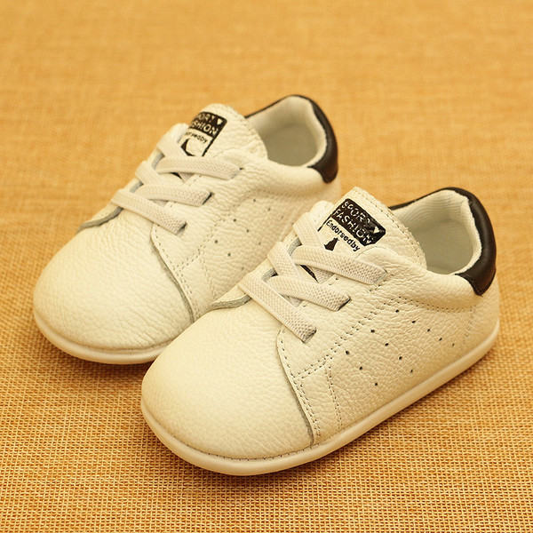 Детски маратонки с връзки и цветни елементи за момичета и момчета