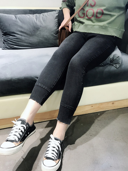 Ежедневни изчистени дамски дънки с дължина 9/10 - големи размери