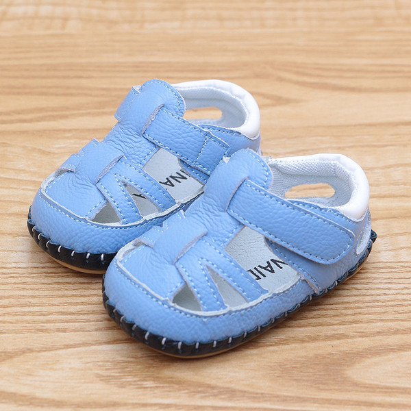 Детски сандали в три цвята подходящи за момичета и момчета