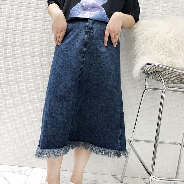 Небрежна ретро дамска пола с ресни - големи размери