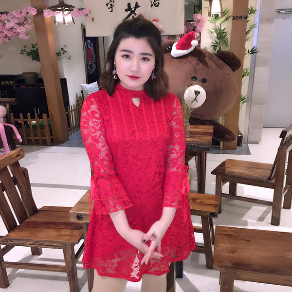 Елегантна дамска дантелена рокля с прозрачни ръкави в три цвята