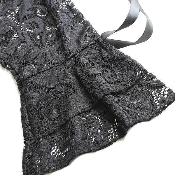 Елегантна дамска дантелена рокля с прозрачни ръкави в три цвята