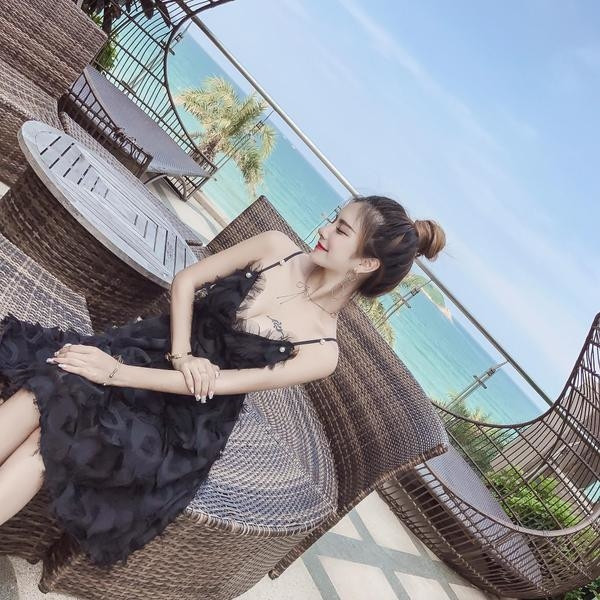 Лятна дамска рокля с презрамки в три цвята