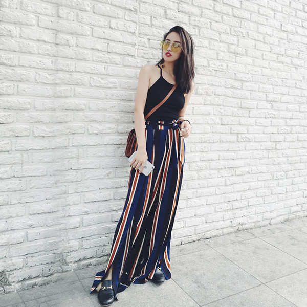 Стилни дамски широки панталони с висока талия и цепки 