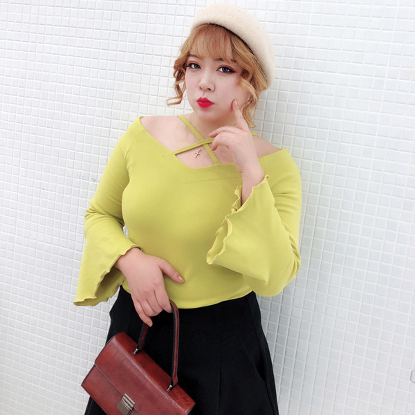 Стилна дамска блуза с кръстосани връзки и широки ръкави в няколко цвята - големи размери